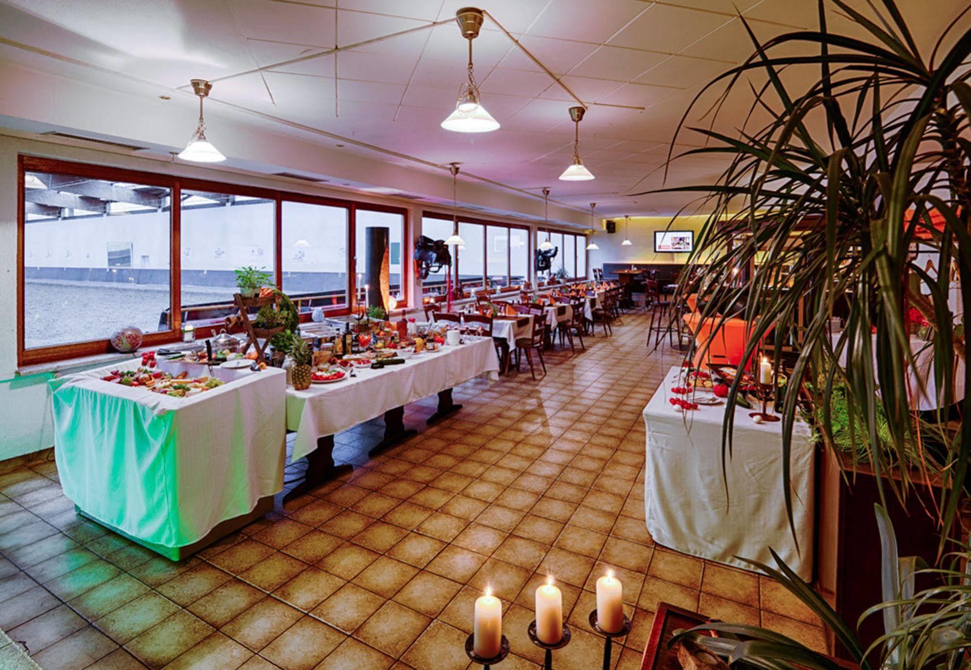 Hotel Dallgow 外观 照片