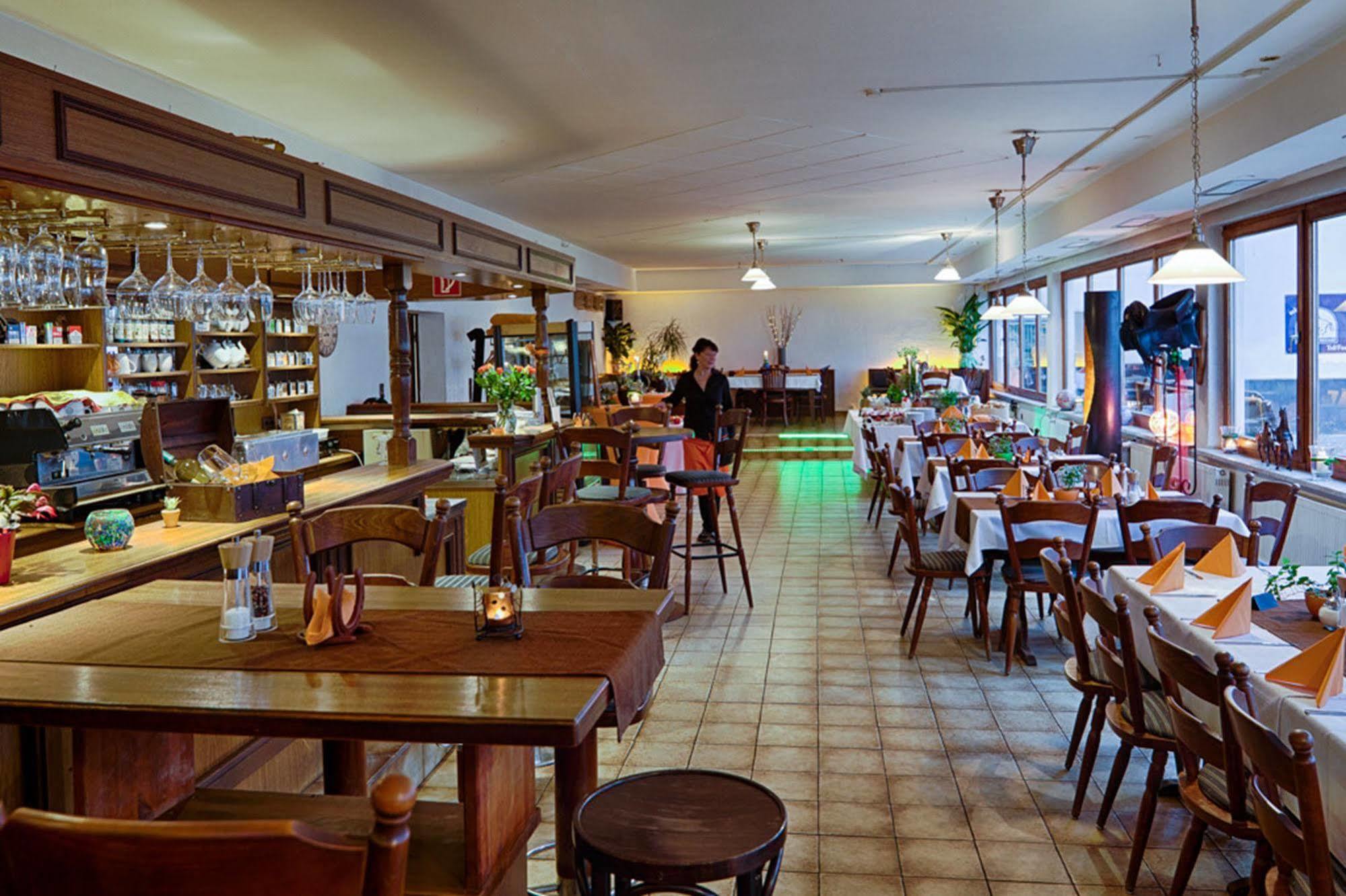 Hotel Dallgow 外观 照片